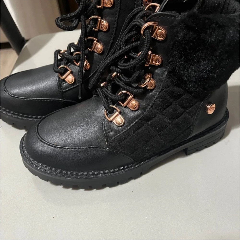Nine west
